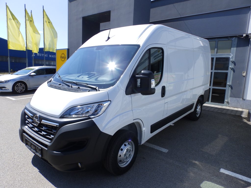 Opel Movano