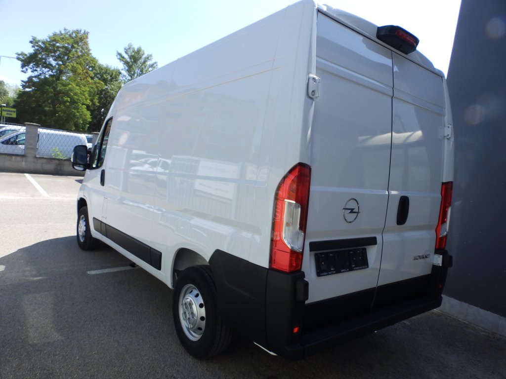 Opel Movano