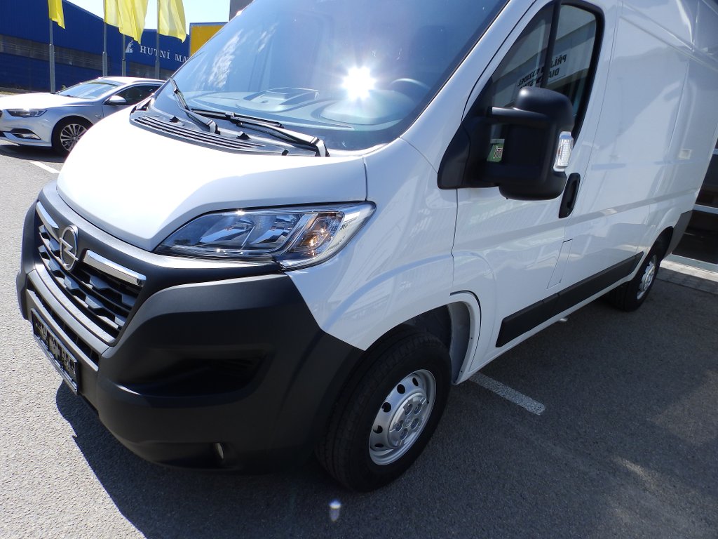 Opel Movano