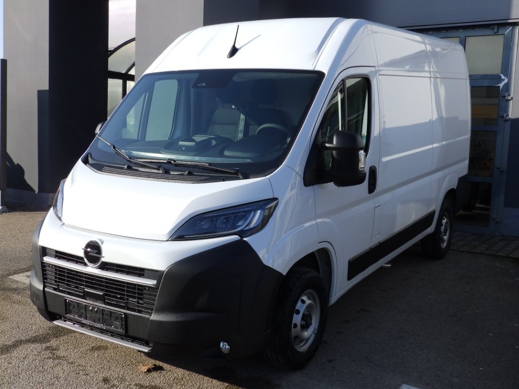 Opel Movano