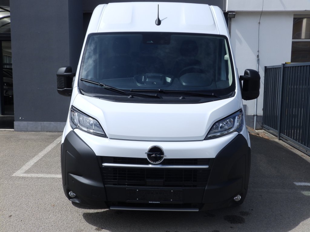 Opel Movano