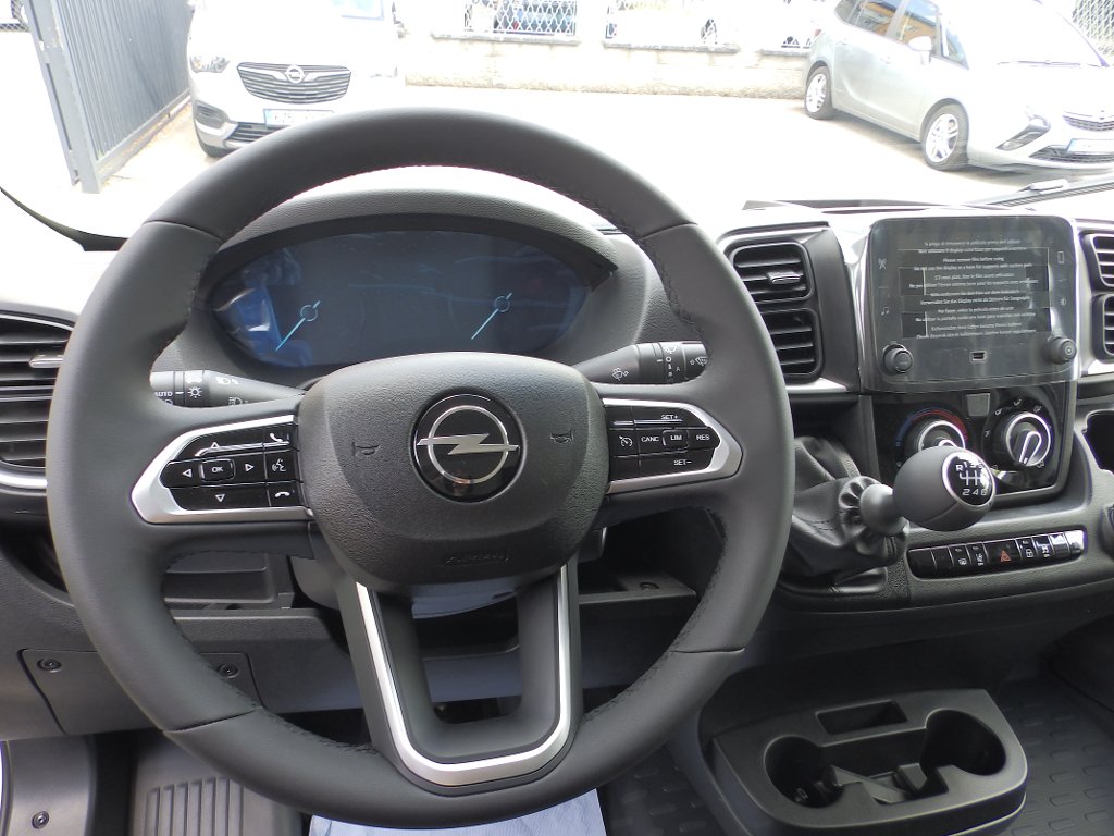 Opel Movano