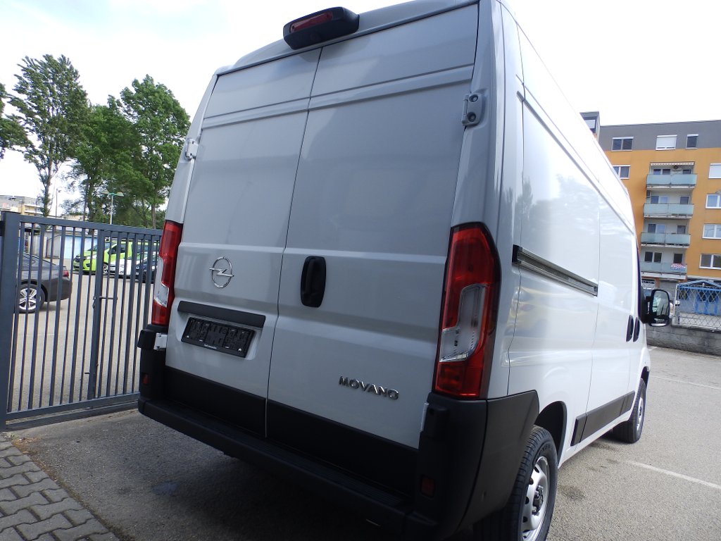 Opel Movano