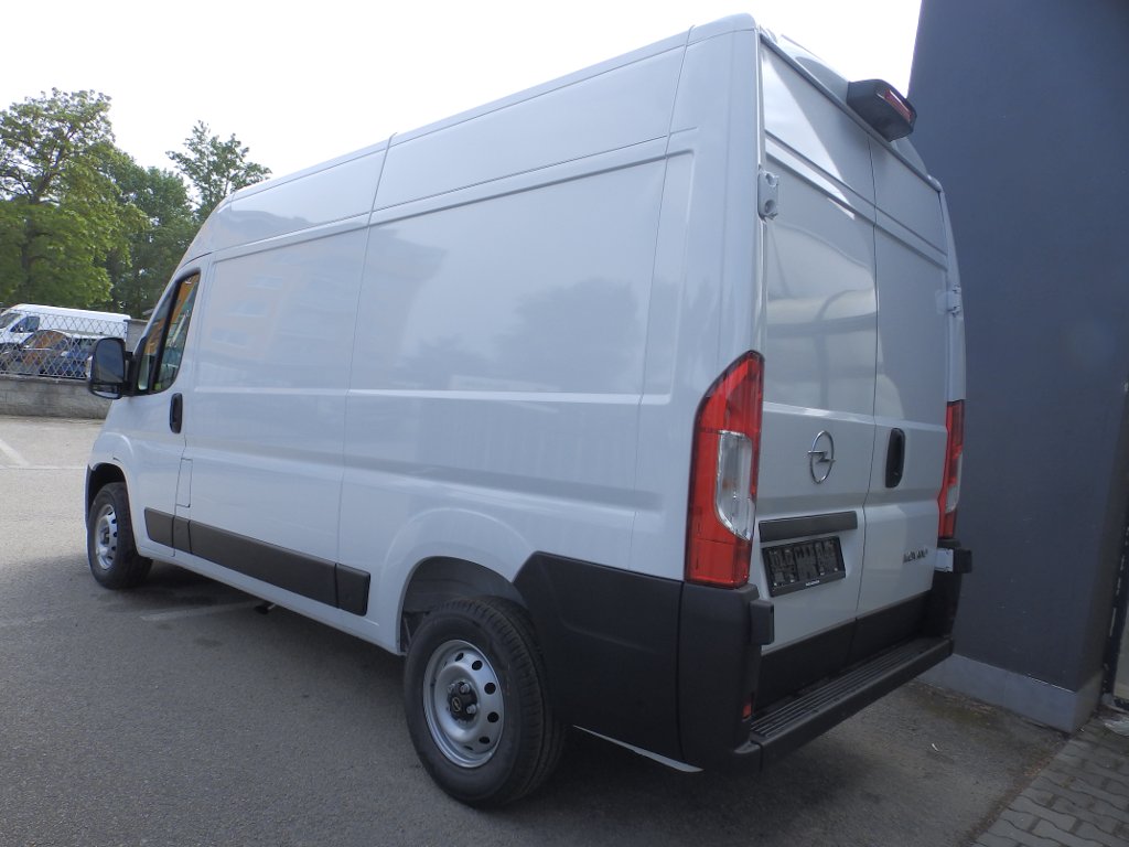 Opel Movano